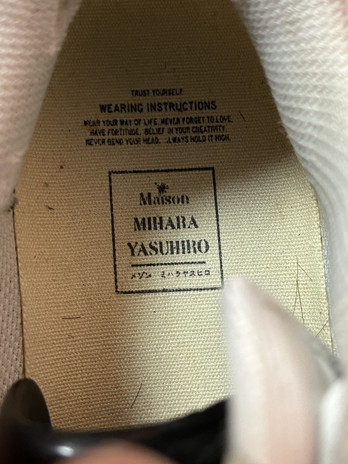 Maison MIHARA YASUHIRO Maison Mihara Yasuhiro “Wayne” white leather yellow sole Size US 7 / EU 40 - 6 Thumbnail