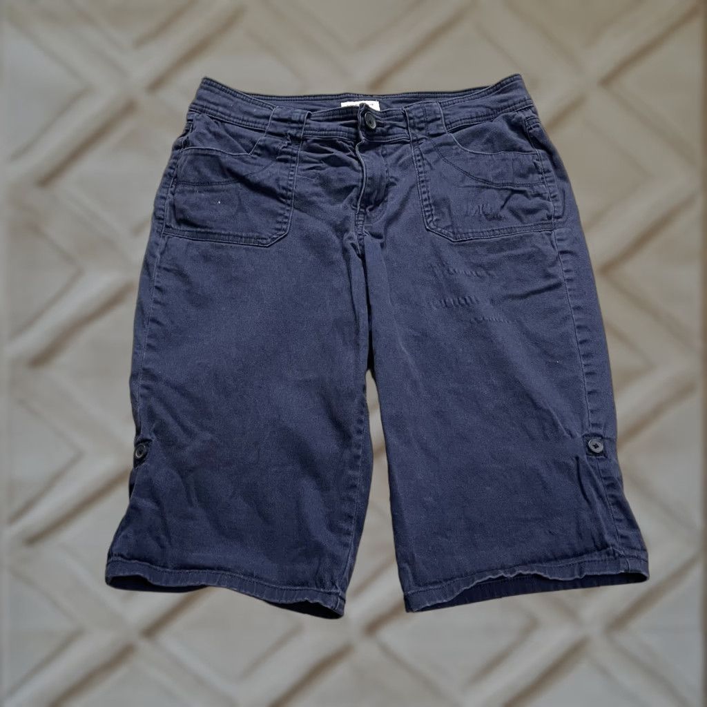 Charter Club Charter Club Bermuda Chino Shorts Womens 10 Navy Blue Mid Rise Casual 34 Waist 13.5 Inseam Size 32" / US 10 / IT 46 - 1 Thumbnail
