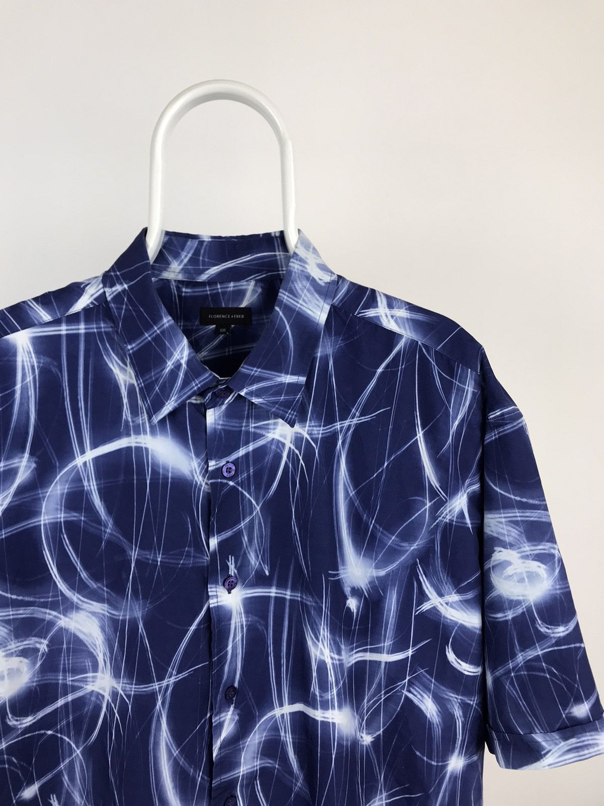 Vintage Vintage Florence + Fred Short Sleeve Shirt Graphic Print Size US XXL / EU 58 / 5 - 2 Thumbnail
