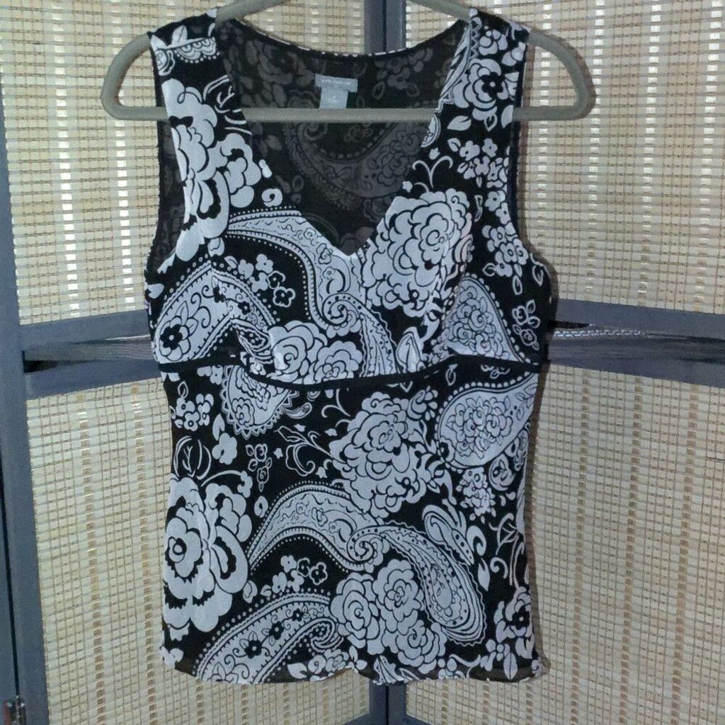 Ann Taylor Ann Taylor Black and White Paisley Sleeveless Blouse Size M / US 6-8 / IT 42-44 - 1 Thumbnail