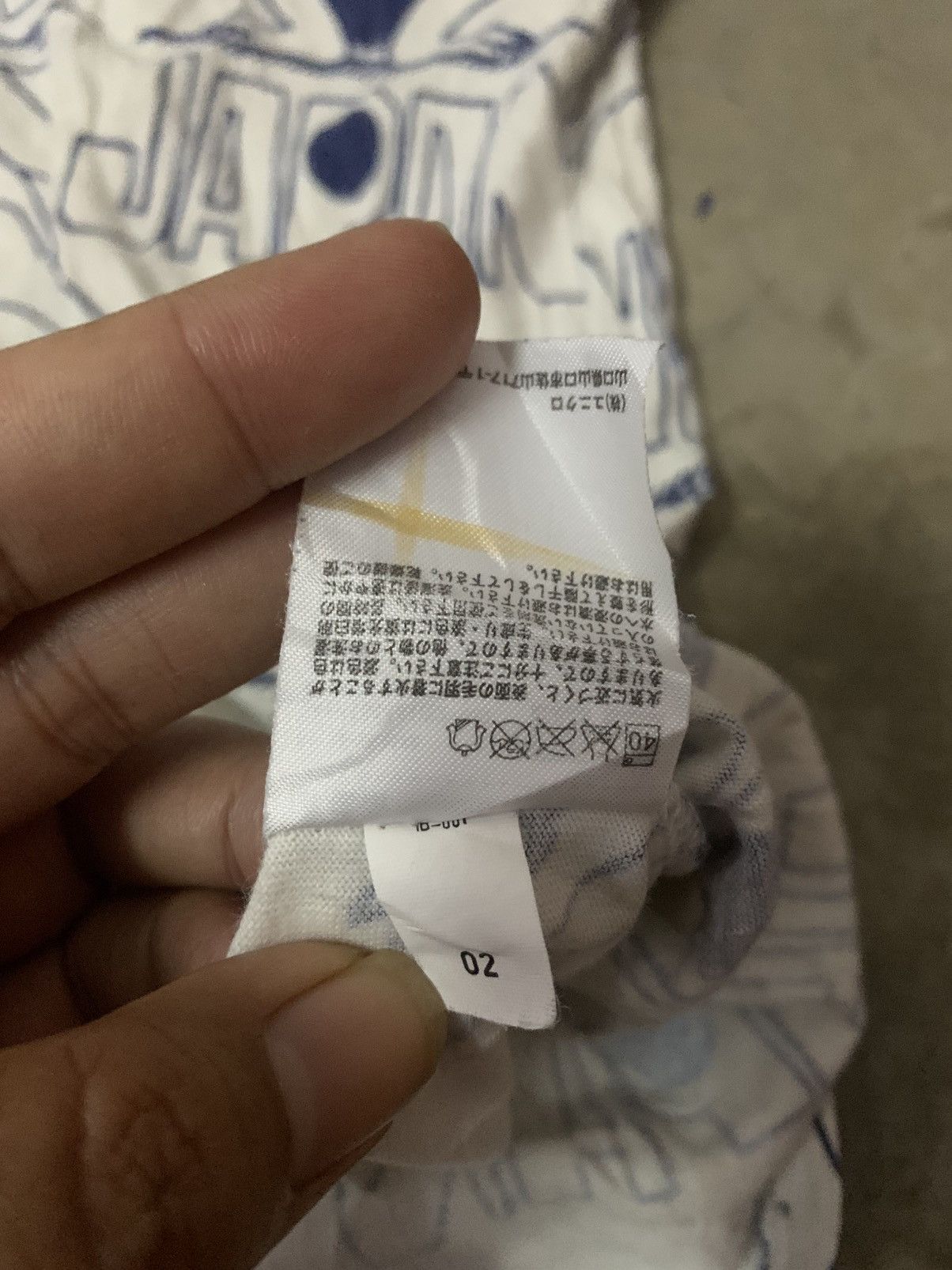 Uniqlo Uniqlo X Nippon Omiyage Sumo Monogram Printed Tee Size US M / EU 48-50 / 2 - 6 Thumbnail