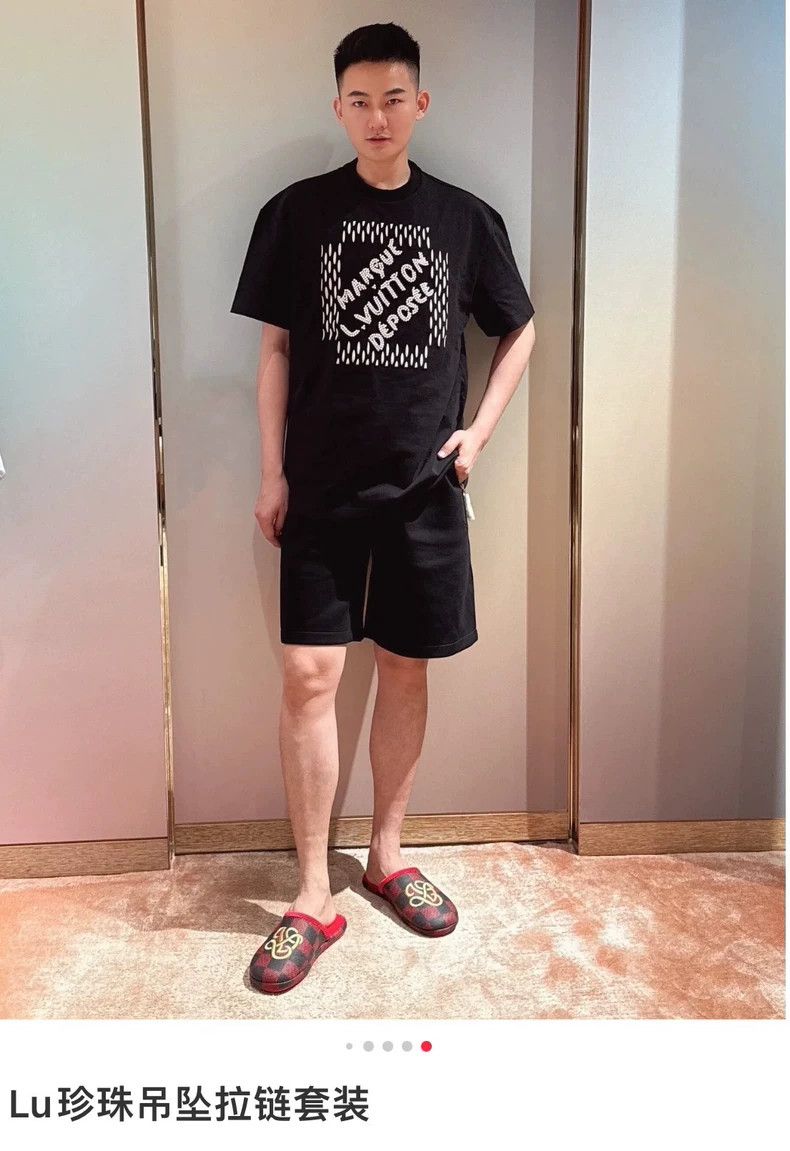 Louis Vuitton Louis Vuitton 24 pearl embroidered black short sleeves 2503 Size US L / EU 52-54 / 3 - 7 Thumbnail