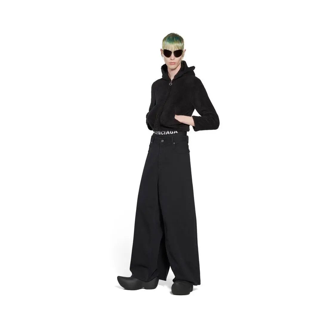 Balenciaga o1in1g0425 Softwear Heart Zip-up Hoodie Small Fit in Black Size XXS / US 00 / IT 34 - 2 Thumbnail