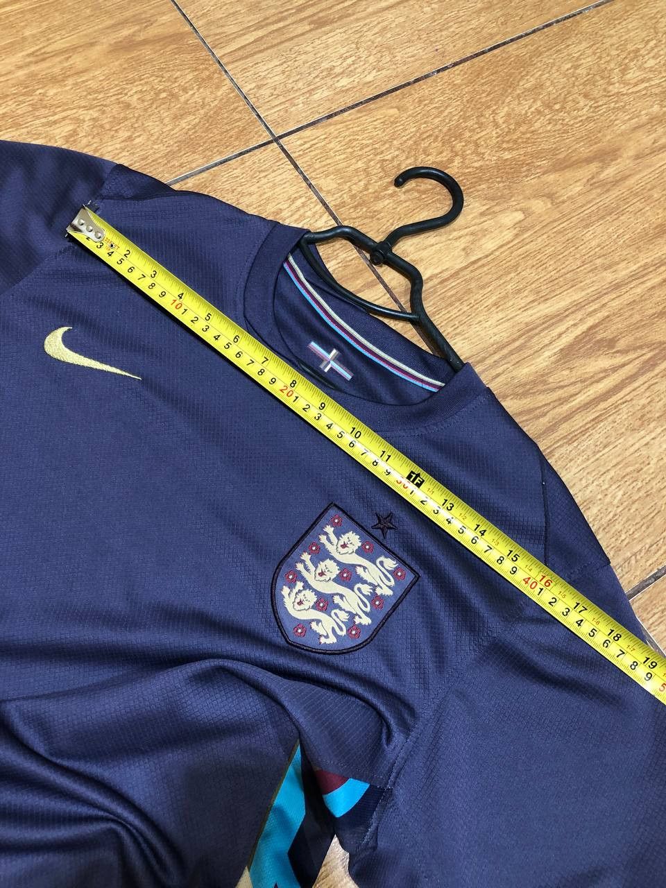 Nike Jerseys Nike football England T-Shirt Y2K Vintage Size US M / EU 48-50 / 2 - 12 Thumbnail