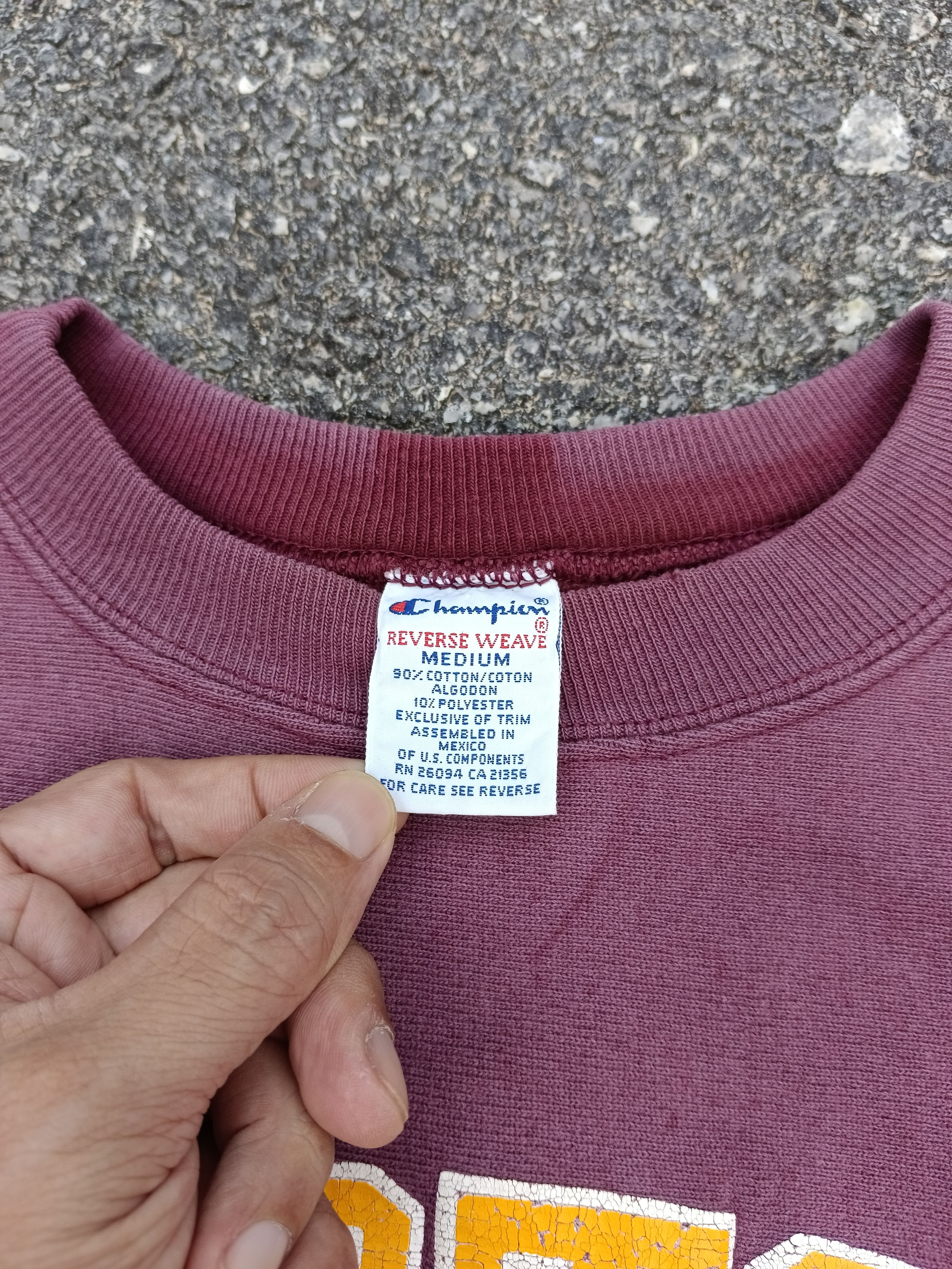 Vintage DISTRESSED CHAMPION REVERSE WEAVE Size US M / EU 48-50 / 2 - 7 Thumbnail