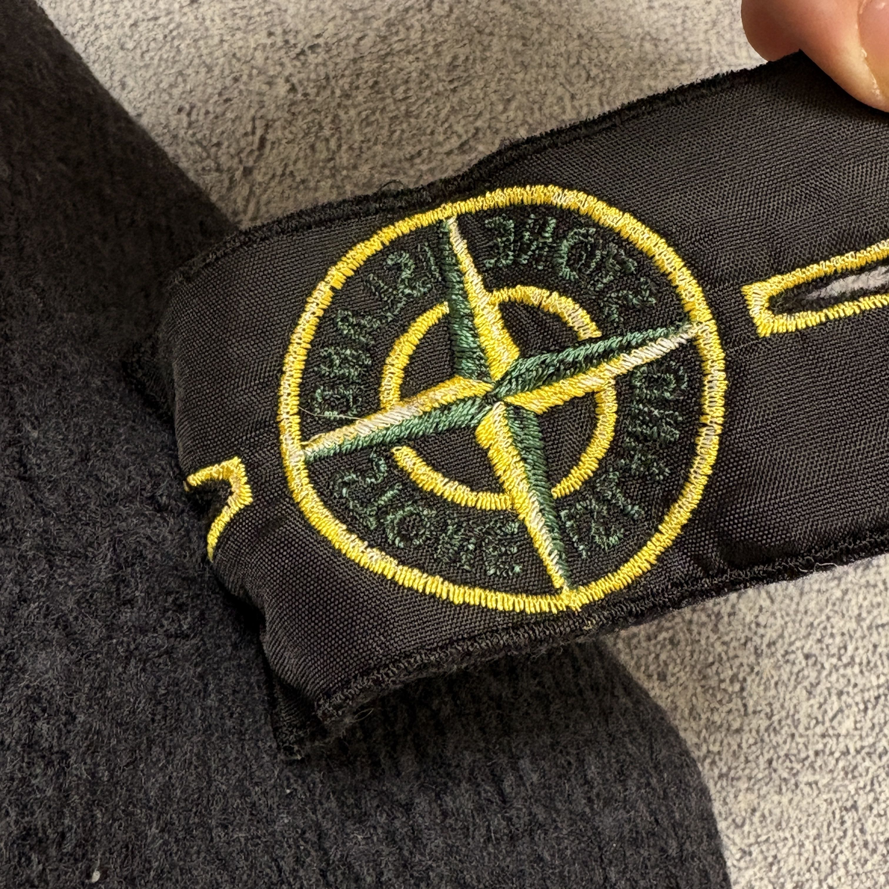 Stone Island Vintage Stone Island Sweater 2000 High Neck Made in Italy Size US L / EU 52-54 / 3 - 9 Thumbnail