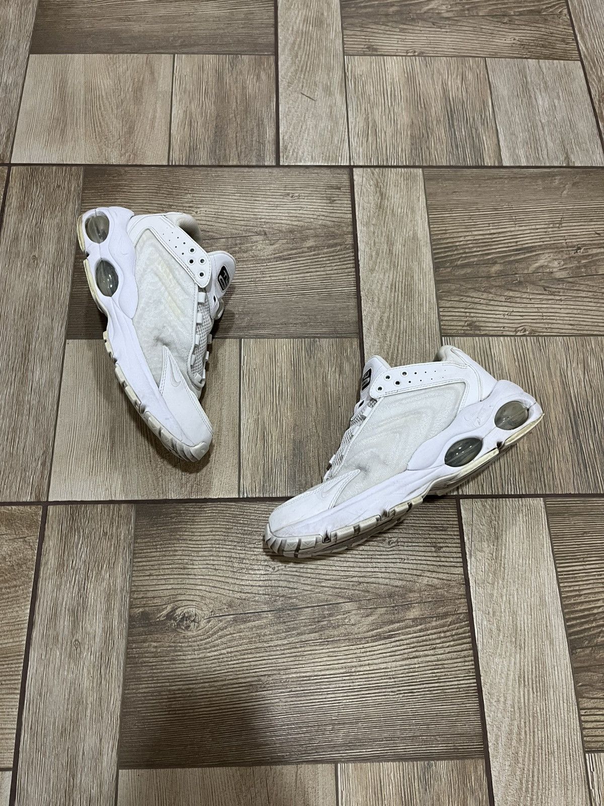 Nike Nike Air Max TW Shoes - White, Used Size US 8 / EU 41 - 4 Thumbnail