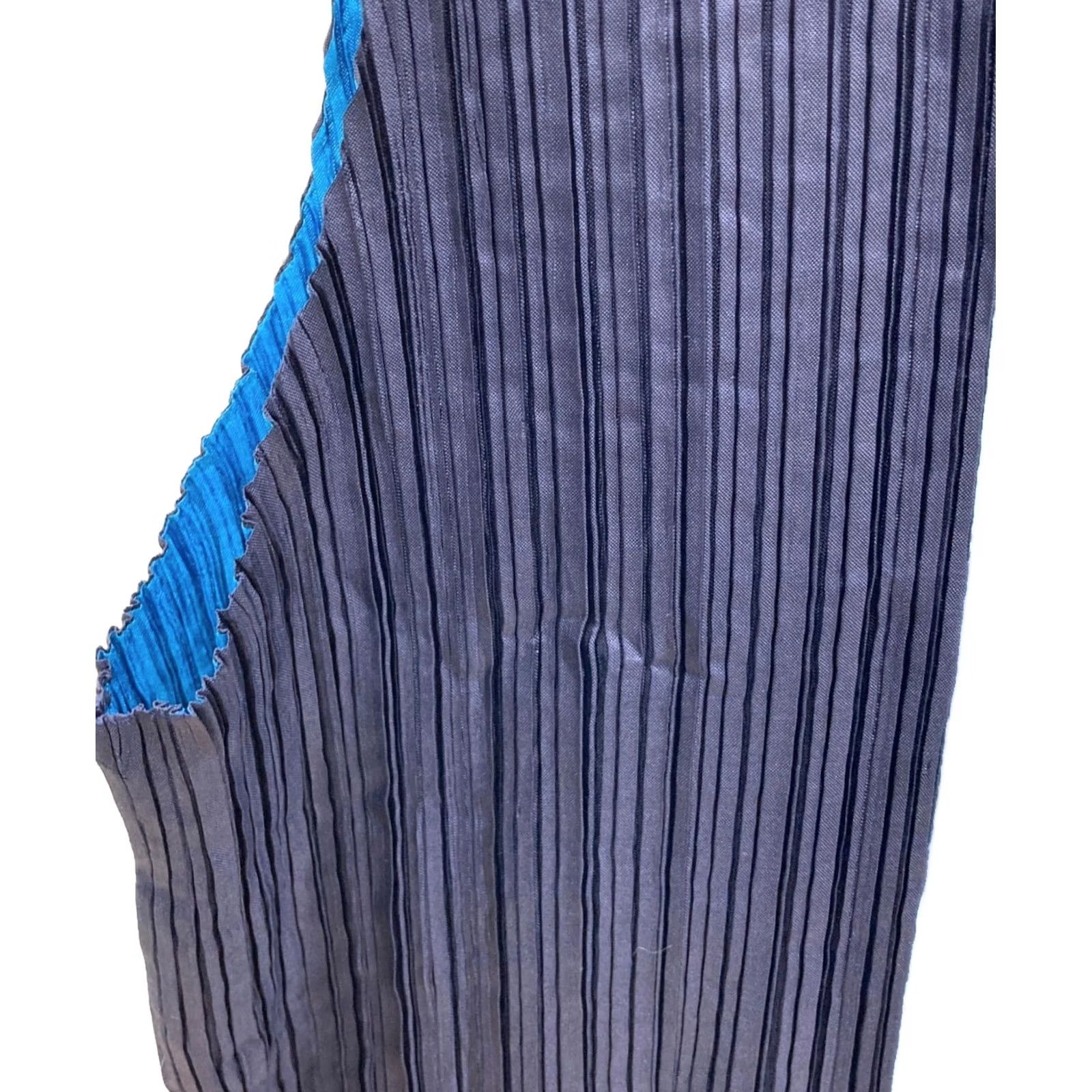 Issey Miyake ISSEY MIYAKE Men's Vest Size M Blue x Navy Polyester Casual USED Size US M / EU 48-50 / 2 - 5 Thumbnail