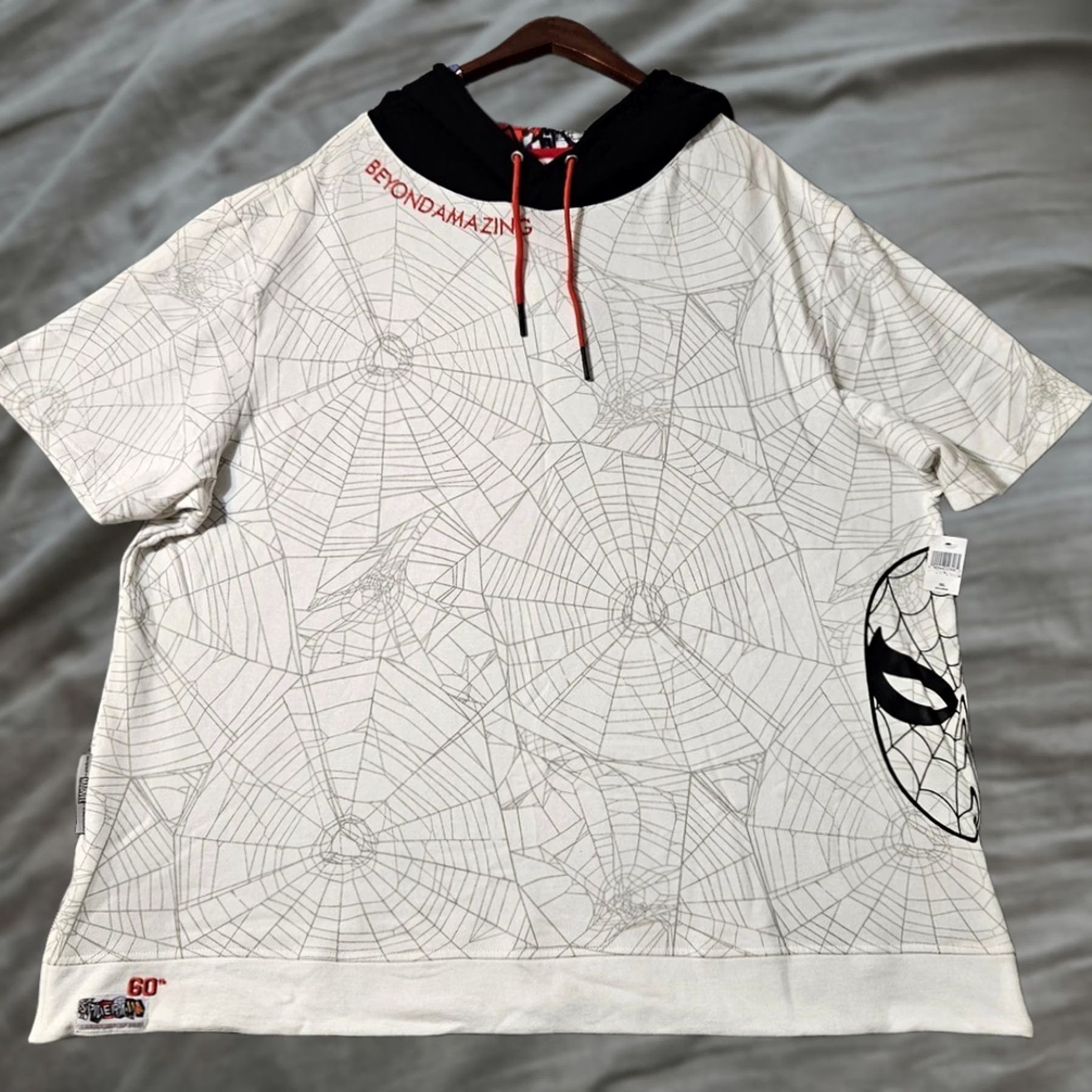 Disney Disney Parks Marvel Spider Man 60th Anniversary Hoodie T Ashley Eckstein 2XL XXL Sweatshirt White Pullover Men Graphic Size US XXL / EU 58 / 5 - 1 Thumbnail