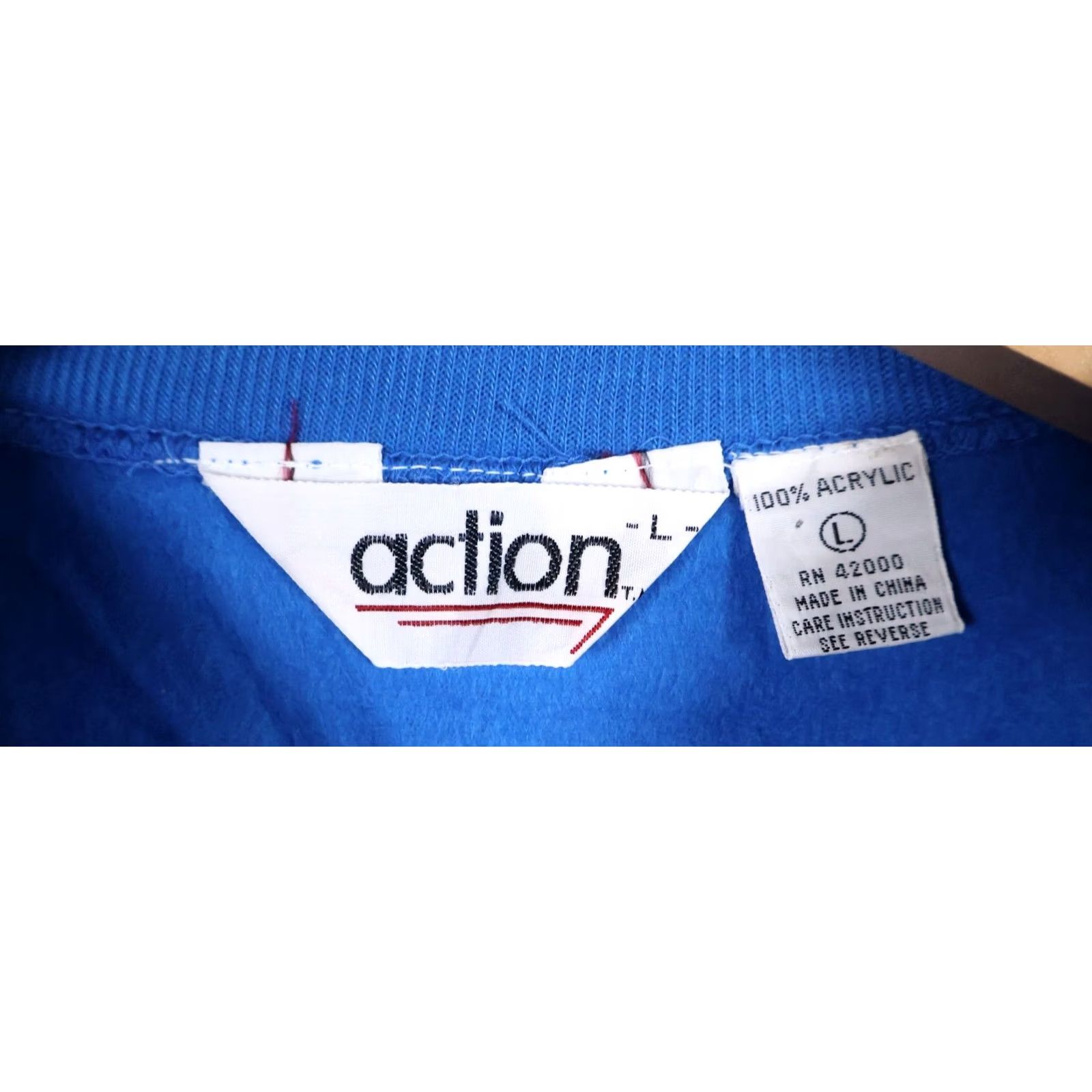Vintage VINTAGE Action Sweatshirt Men L Blue Crewneck Raglan Sleeves Solid Unworn VTG 80s 90s Retro Hipster Lightweight Size US L / EU 52-54 / 3 - 3 Thumbnail