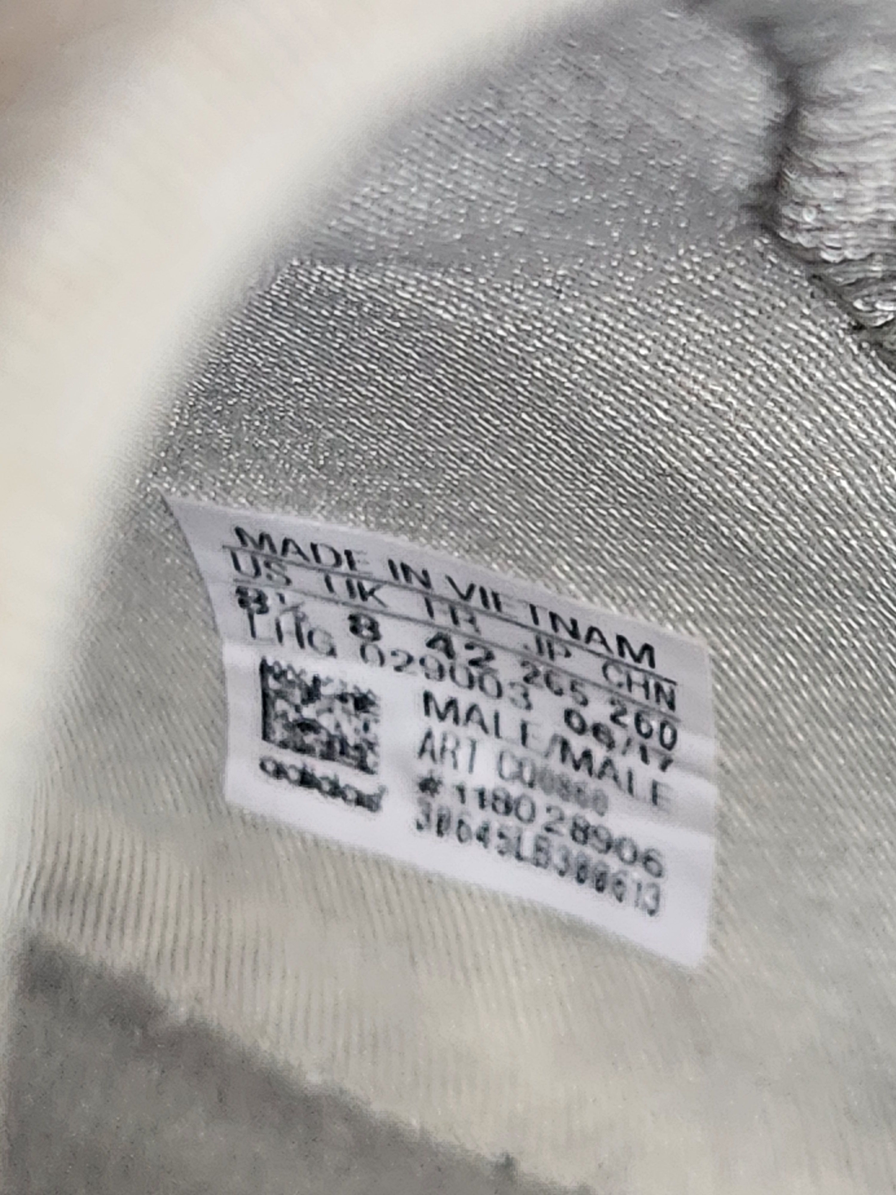 Adidas BOOST NMD R1 Size US 8.5 / EU 41-42 - 9 Thumbnail