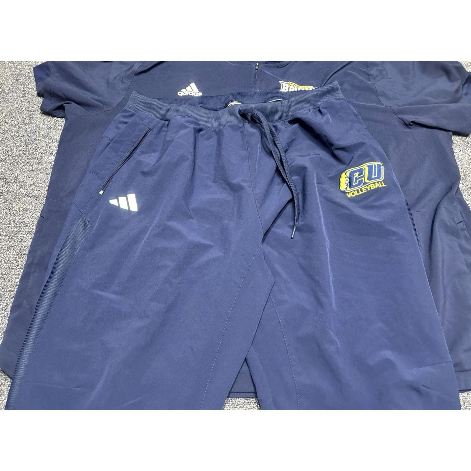 Adidas Adidas Shirt Dress Shirt Short Sleeve Overshirt 3XL Blue Regular Button Front Classic Sports University Mens Denim? Size US XXL / EU 58 / 5 - 7 Thumbnail