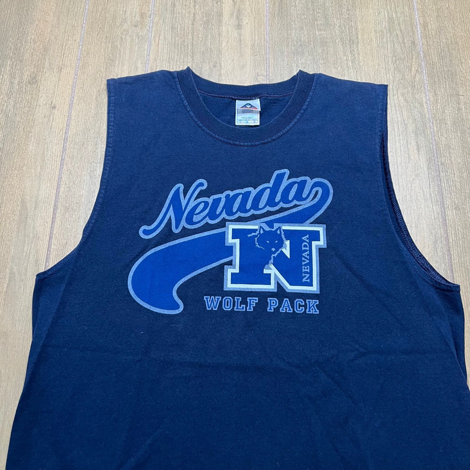 Vintage Vintage blue tank top Nevada Wolf Pack University Men Sz L Size US L / EU 52-54 / 3 - 2 Thumbnail