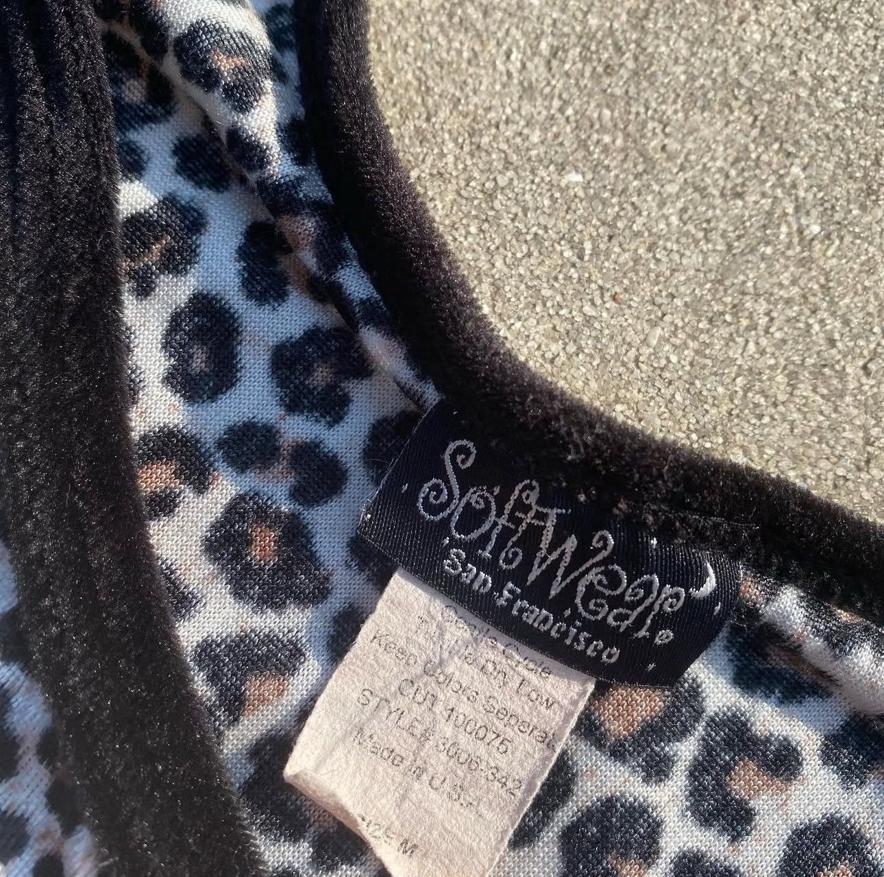Vintage Vintage Softwear San Francisco Velour Leopard Crop Top Size M / US 6-8 / IT 42-44 - 3 Thumbnail