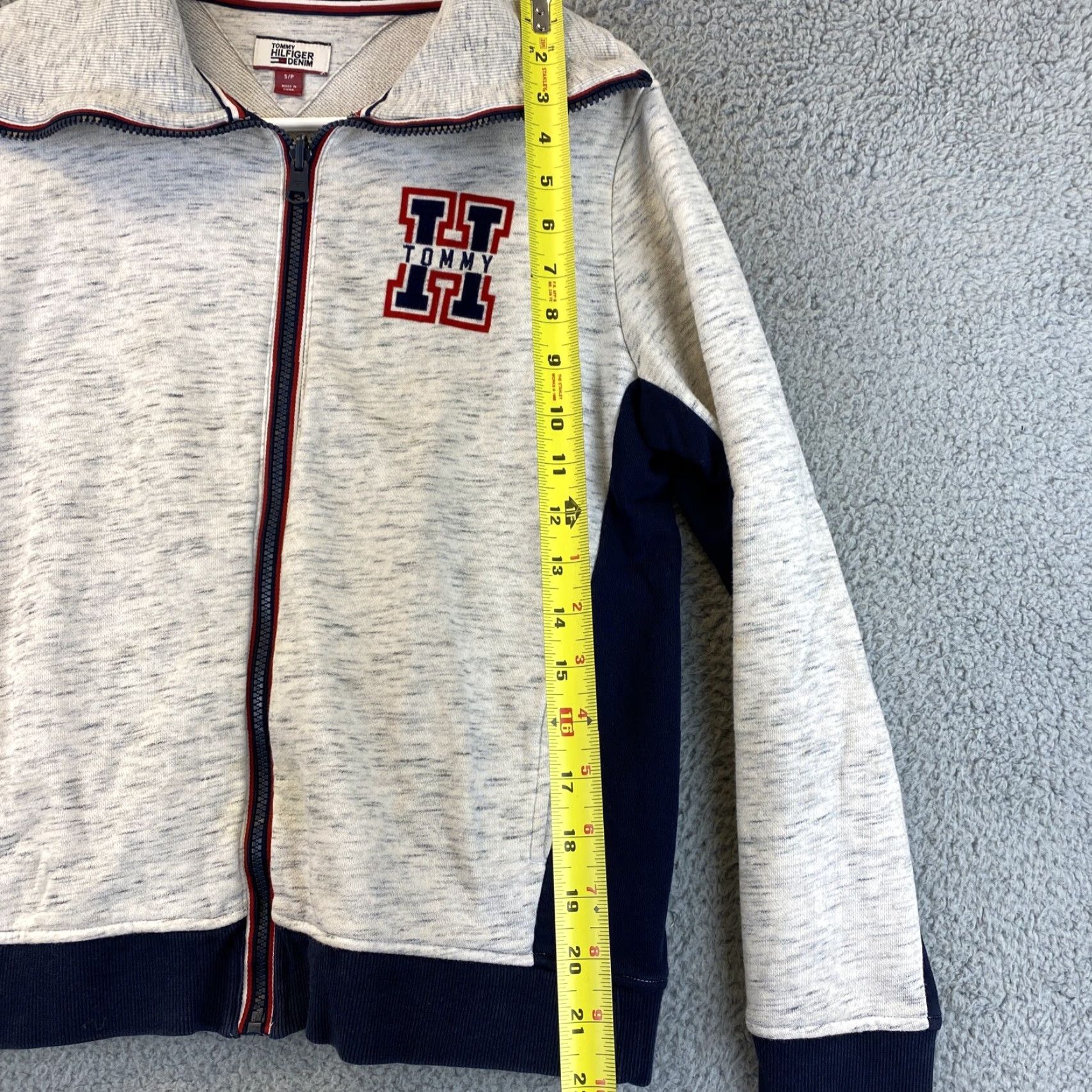 Tommy Hilfiger Tommy Hilfiger Light Gray Full Zip Sweater Jacket Womens Sz S Small 53-10 Cardigan Long Sleeve Knit 100% Cotton Fully Zip Front Size S / US 4 / IT 40 - 5 Thumbnail