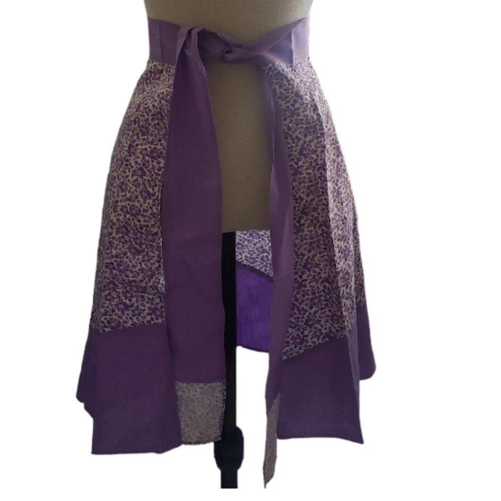 Designer CT409 Vintage Purple & White Floral Apron Petite Size ONE SIZE - 2 Thumbnail