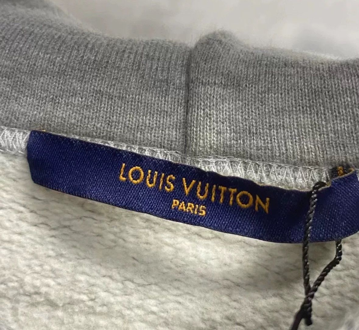 Louis Vuitton Louis Vuitton's latest gray green plush pattern logo hoodie Size US XXL / EU 58 / 5 - 3 Thumbnail