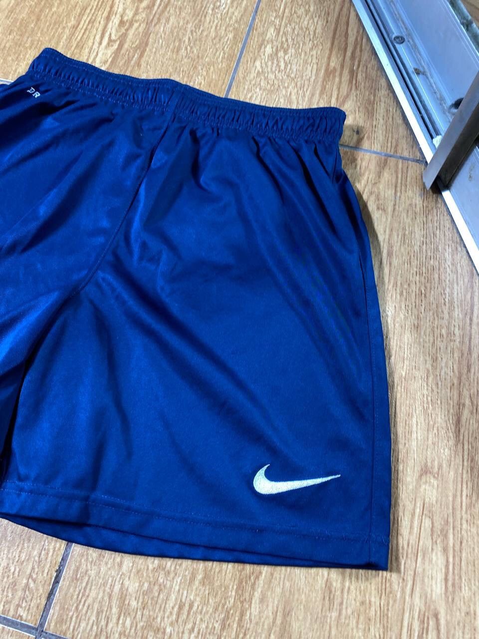 Nike × Vintage Vintage Nike shorts streetwear swoosh casual y2k Size US 30 / EU 46 - 16 Thumbnail