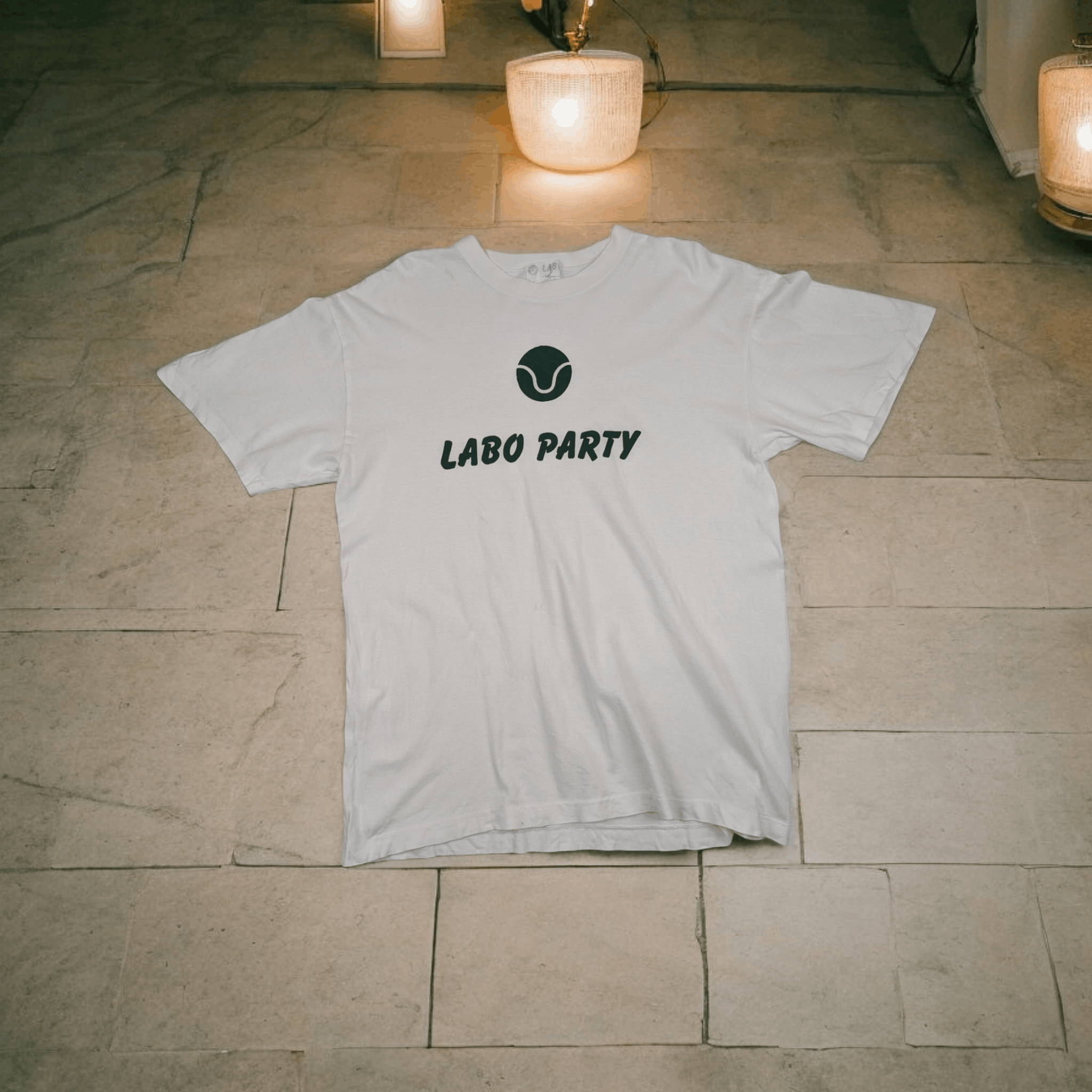 Japanese Brand Japan LABO PARTY Big Spell Out Logo Tee Single Stitches Size US M / EU 48-50 / 2 - 1 Thumbnail