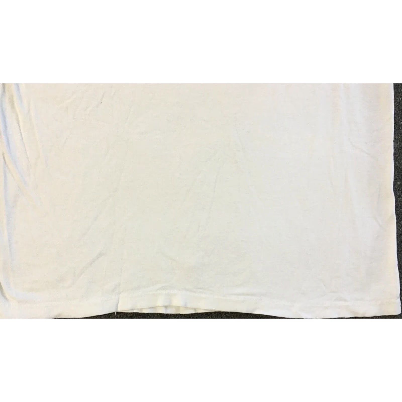 Vintage VINTAGE Hanes Faded V Neck Shirt M L White 90s 80s Biker Trucker Punk Grunge Surf Skate PE 80s Mens T-Shirt Knit Single Stitch Size US M / EU 48-50 / 2 - 4 Thumbnail