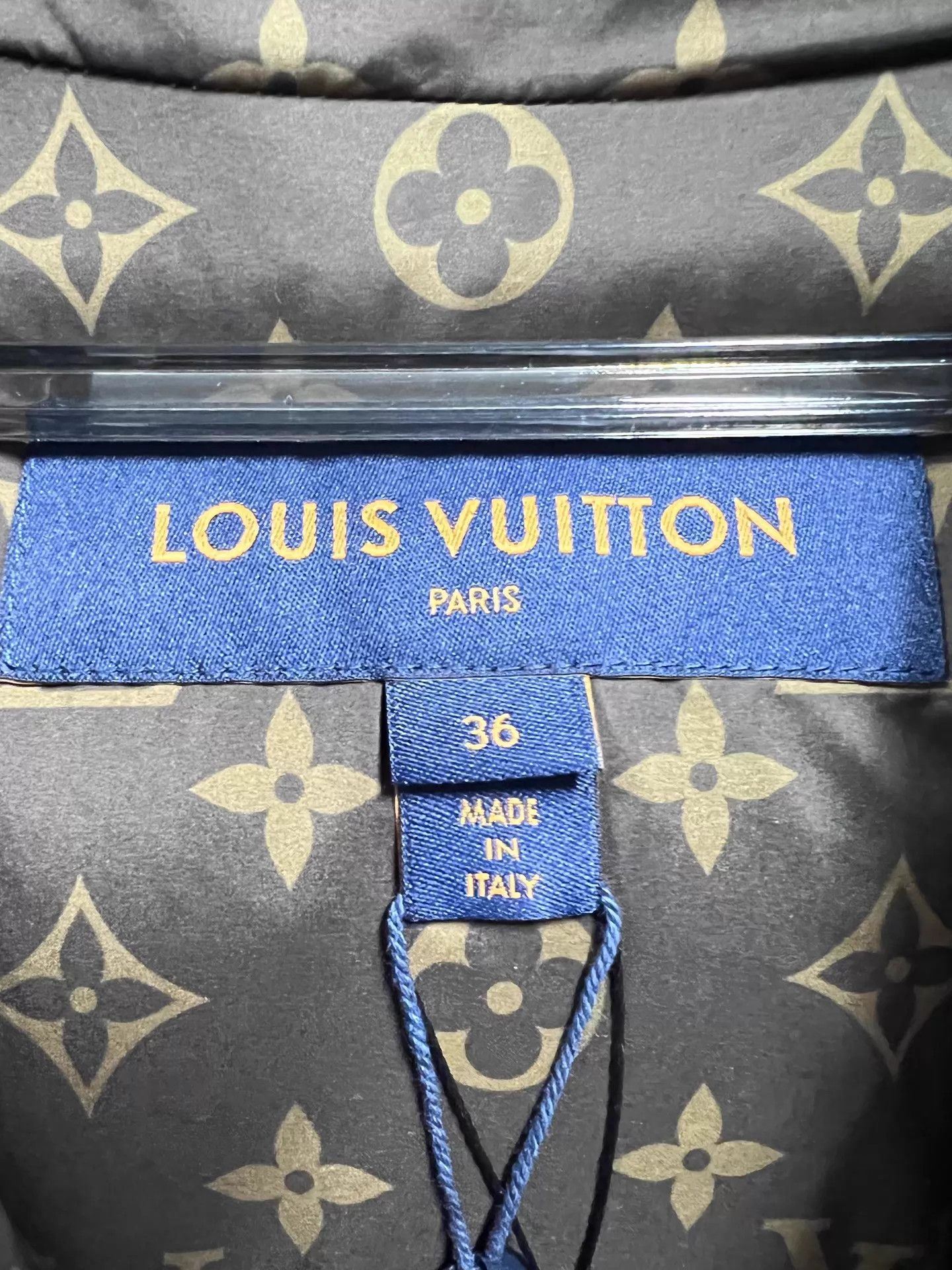 Louis Vuitton LV Monogram Capsule Down Jacket Size 36 NWT Size XS / US 0-2 / IT 36-38 - 4 Thumbnail