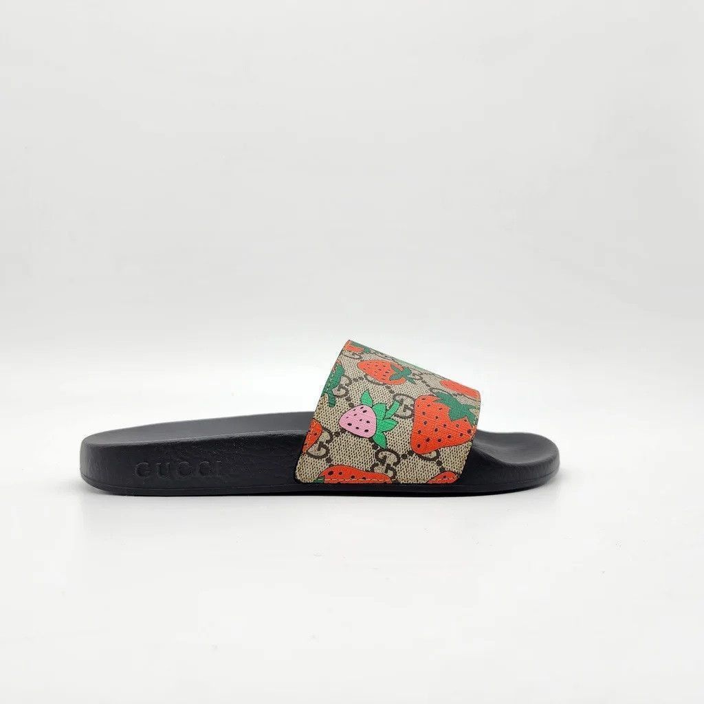 Gucci Strawberry Slides 35 Size US 5 / IT 35 - 1 Thumbnail