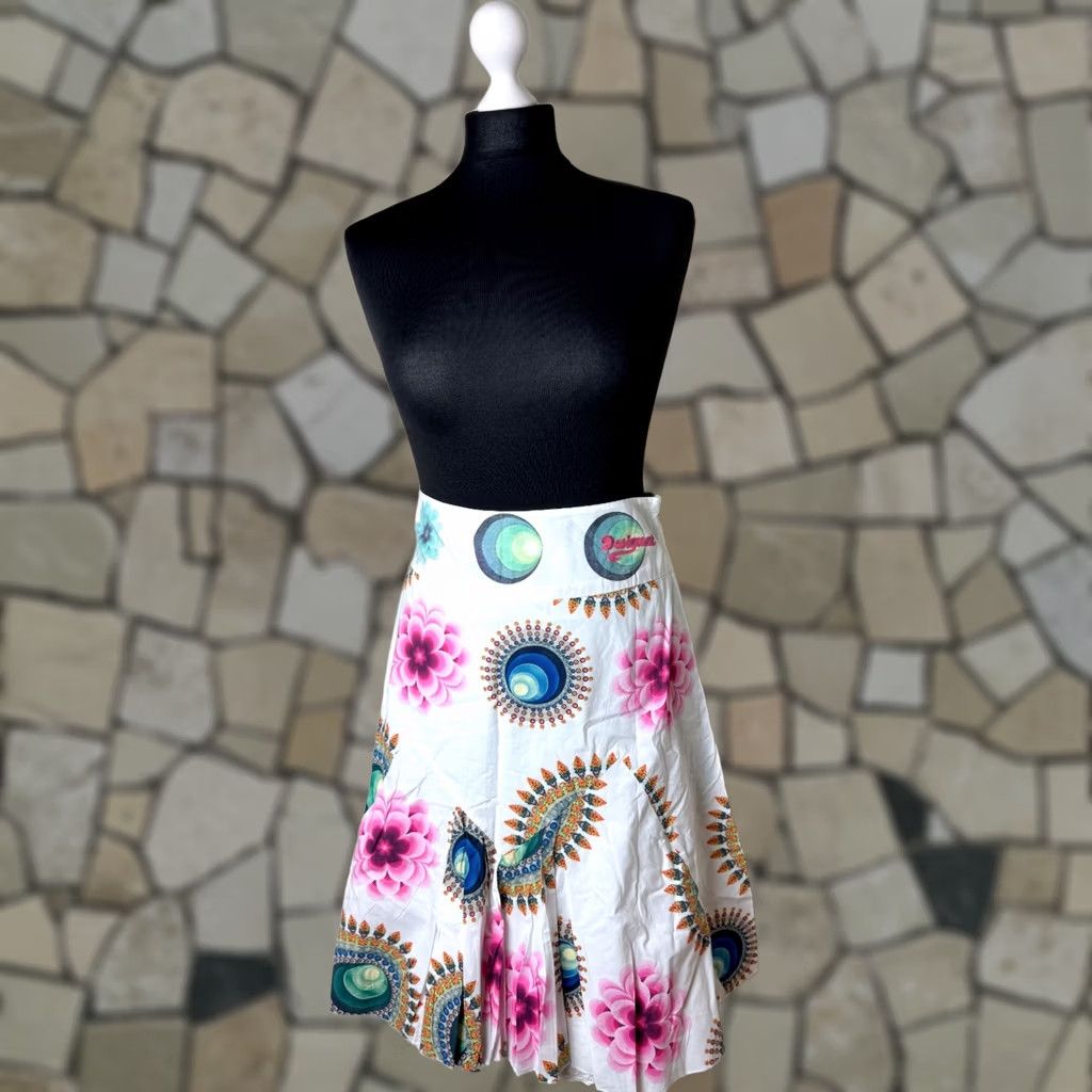 Desigual Desigual Skirt Womens Size 34 Knee Length Cotton Multicoloured 34 Desigual Skirt Womens Size 34 Knee Length Cotton Multicoloured Size 24" / US 00 / IT 34 - 1 Thumbnail