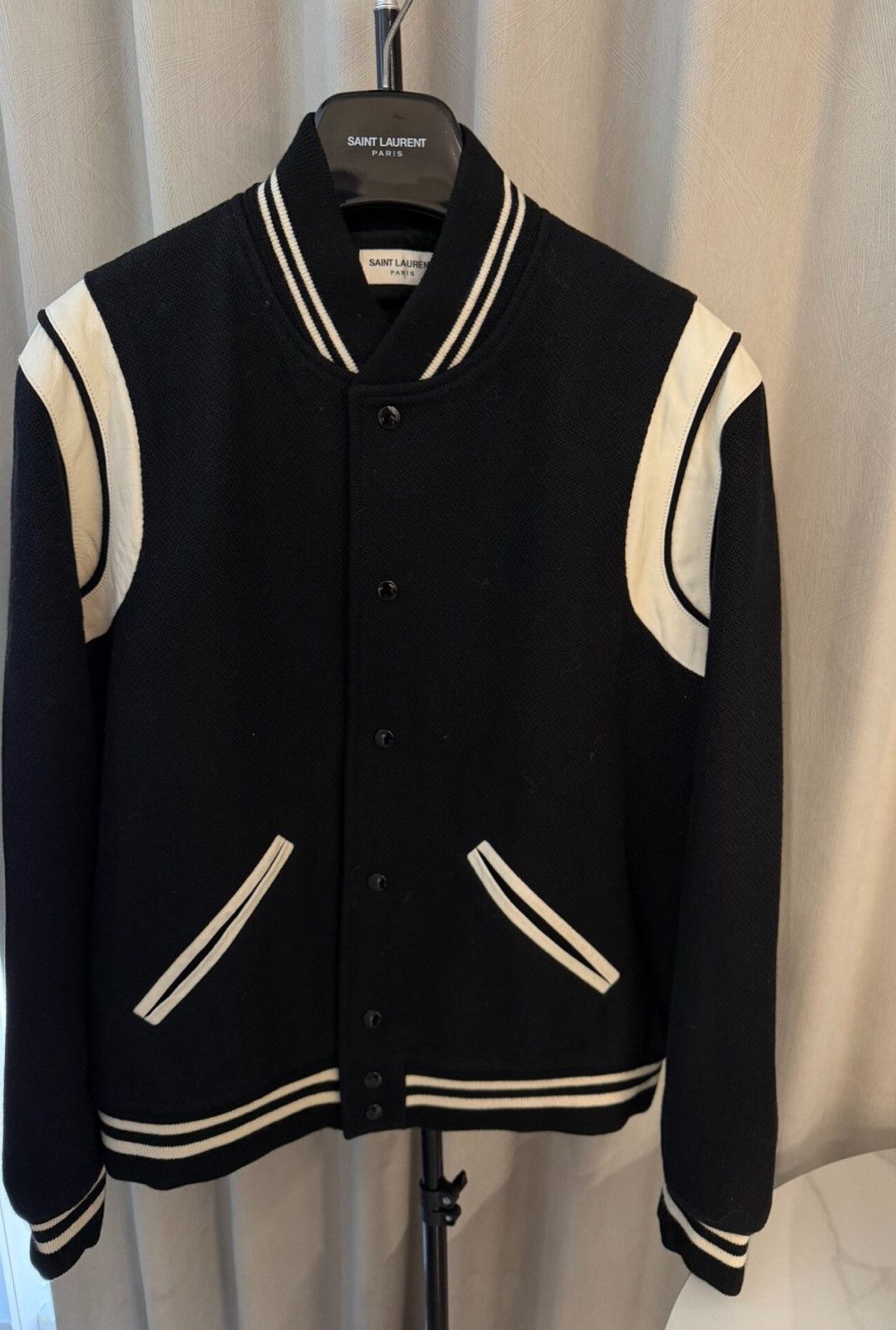 Saint Laurent Paris Saint Laurent Paris Black White Teddy Sz54 Size US L / EU 52-54 / 3 - 1 Thumbnail
