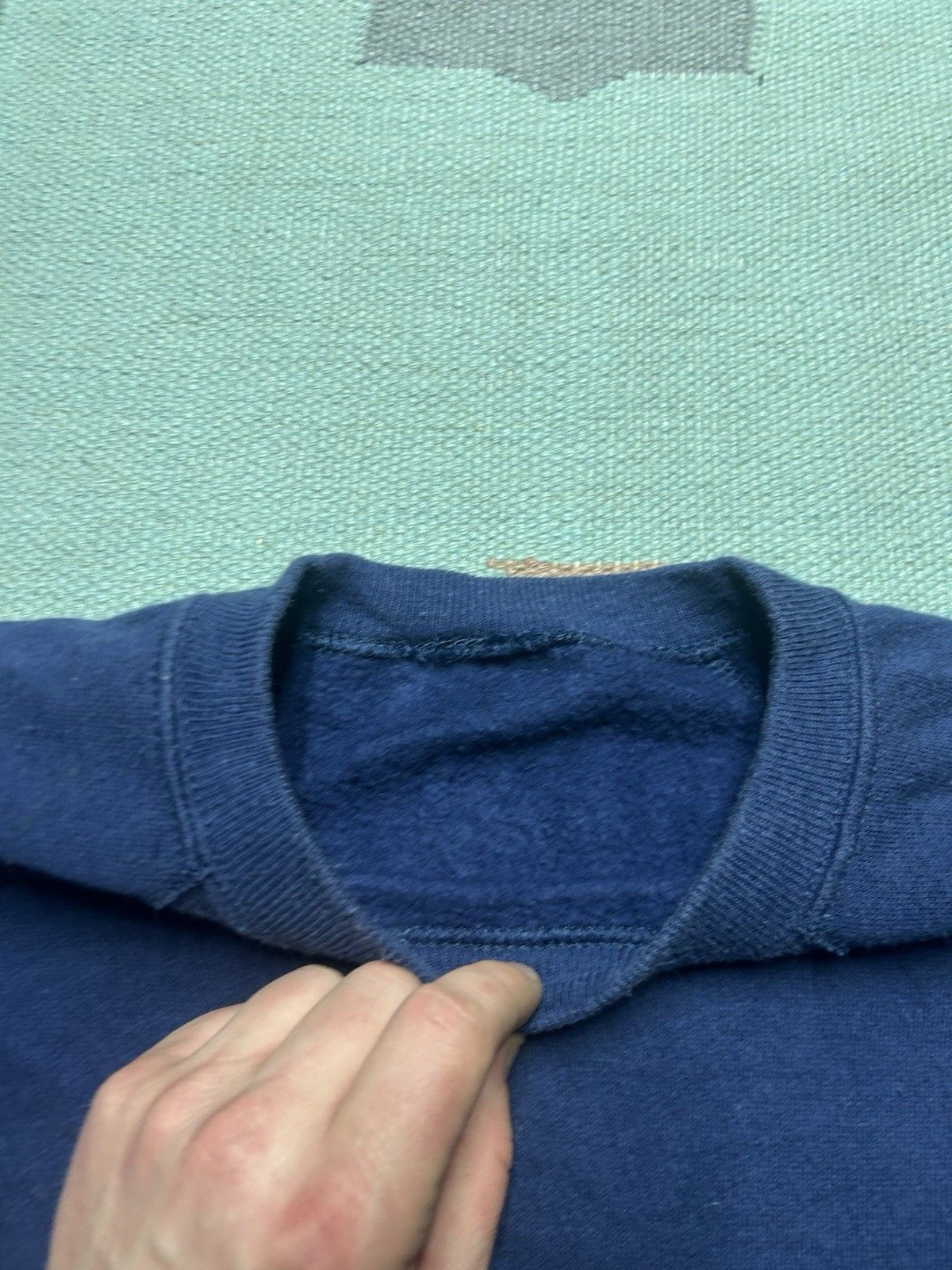 Vintage Vintage 70s crewneck sweatshirt navy blue blank raglan XL Size US XL / EU 56 / 4 - 6 Thumbnail