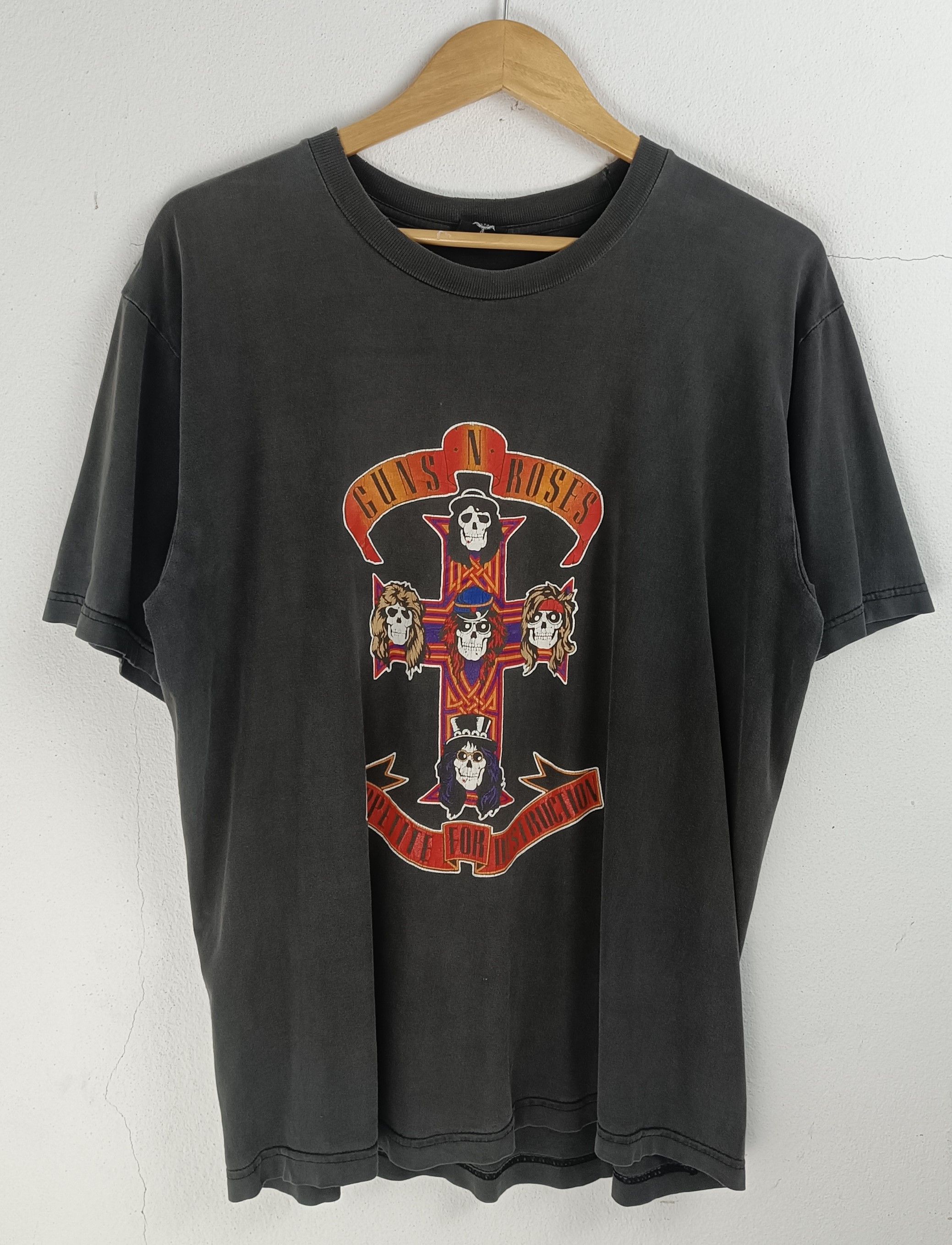 Band Tees VINTAGE 2000s GUNS N' ROSES CROSS LOGO TEE acdc bon jovi Size US L / EU 52-54 / 3 - 3 Thumbnail