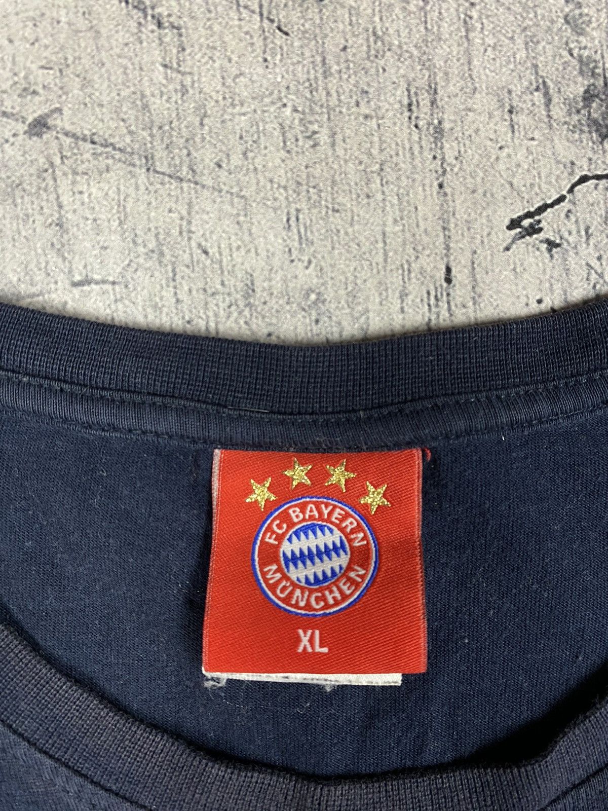 Vintage Vintage FC Bayern Munchen Deutcher Meister Champions League Size US XL / EU 56 / 4 - 8 Thumbnail