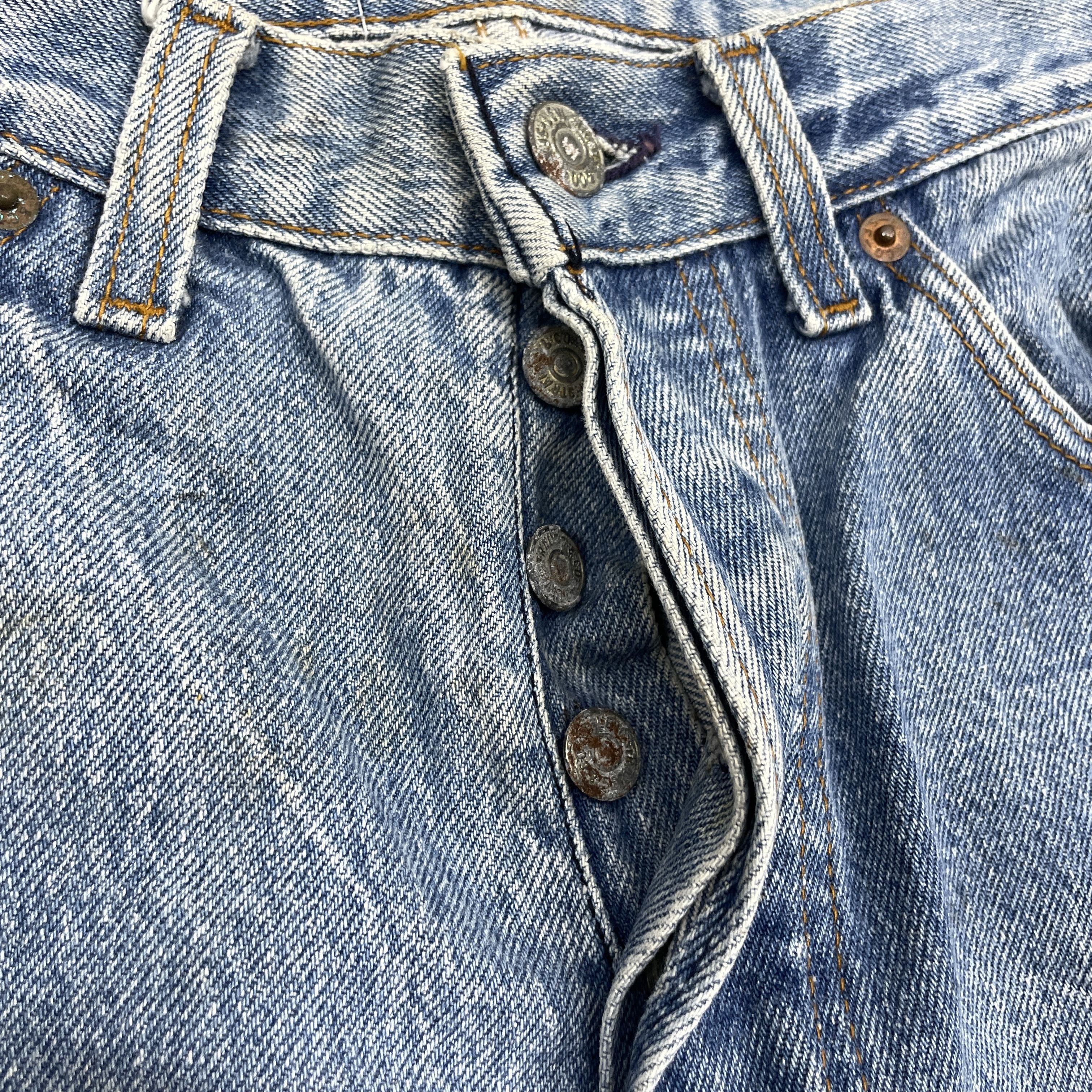Levi's Vintage Levi's 501 Blue Wash Distressed Jeans -WC318 Size US 26 / EU 42 - 6 Thumbnail