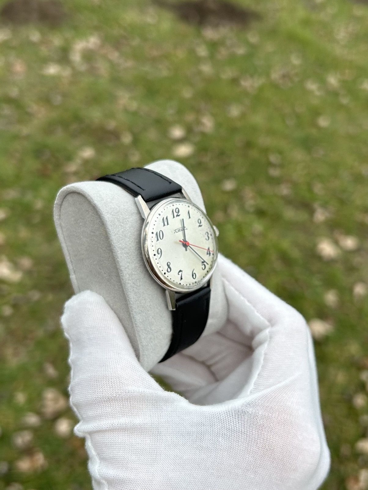 Vintage Vintage Watch Raketa Mechanical Made in USSR Authentic 1980s Size ONE SIZE - 13 Thumbnail