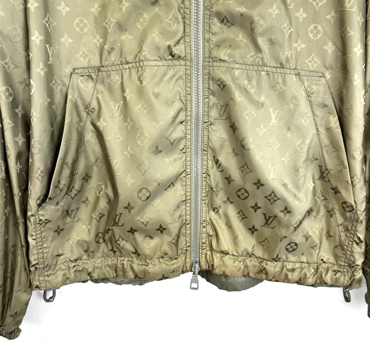 Louis Vuitton Louis Vuitton Nylon Reversible Jacket Windbreaker K12 Size US M / EU 48-50 / 2 - 5 Thumbnail