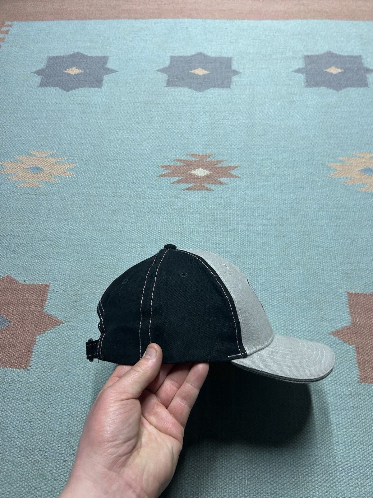 Vintage LG Seeds strapback hat cap farm feed gray black embroidered Size ONE SIZE - 8 Thumbnail