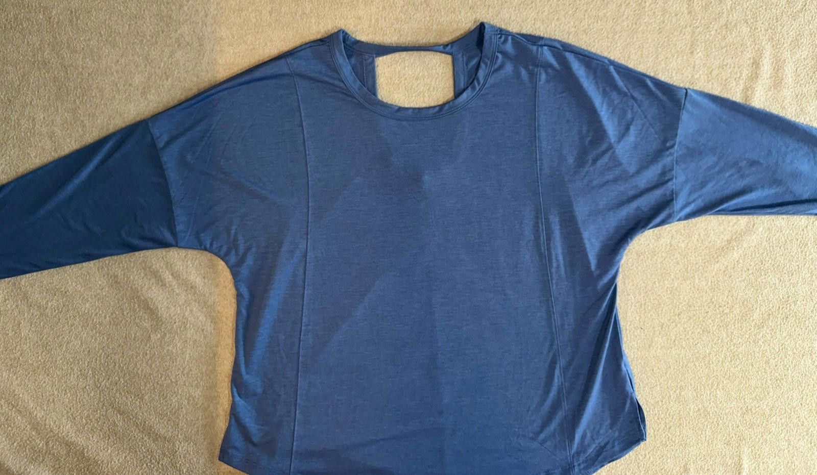 Designer Long Sleeve Athletic Shirt – Size L, UV Protection Size L / US 10 / IT 46 - 1 Thumbnail
