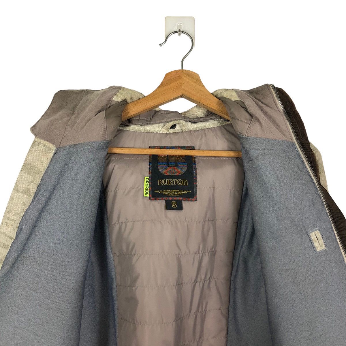 Burton 🔥VERY RARE NAVAJO AZTEC DESIGN BURTON SKI JACKET Size US S / EU 44-46 / 1 - 12 Thumbnail