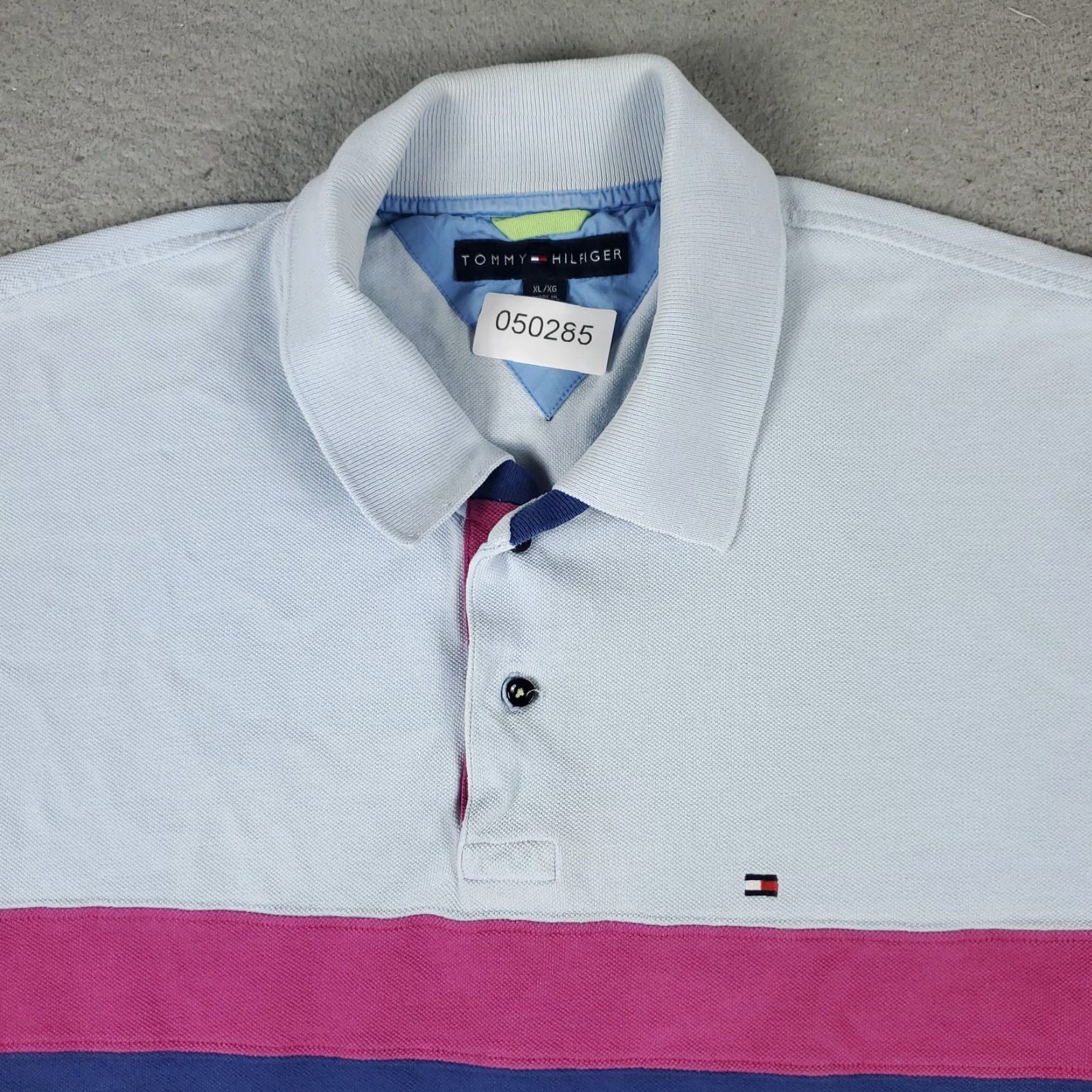 Tommy Hilfiger VINTAGE Tommy Hilfiger Polo Shirt Mens XL Blue Short Sleeve Casual Shirt 100% Cotton Classic American Logo Mens Size US XL / EU 56 / 4 - 2 Thumbnail