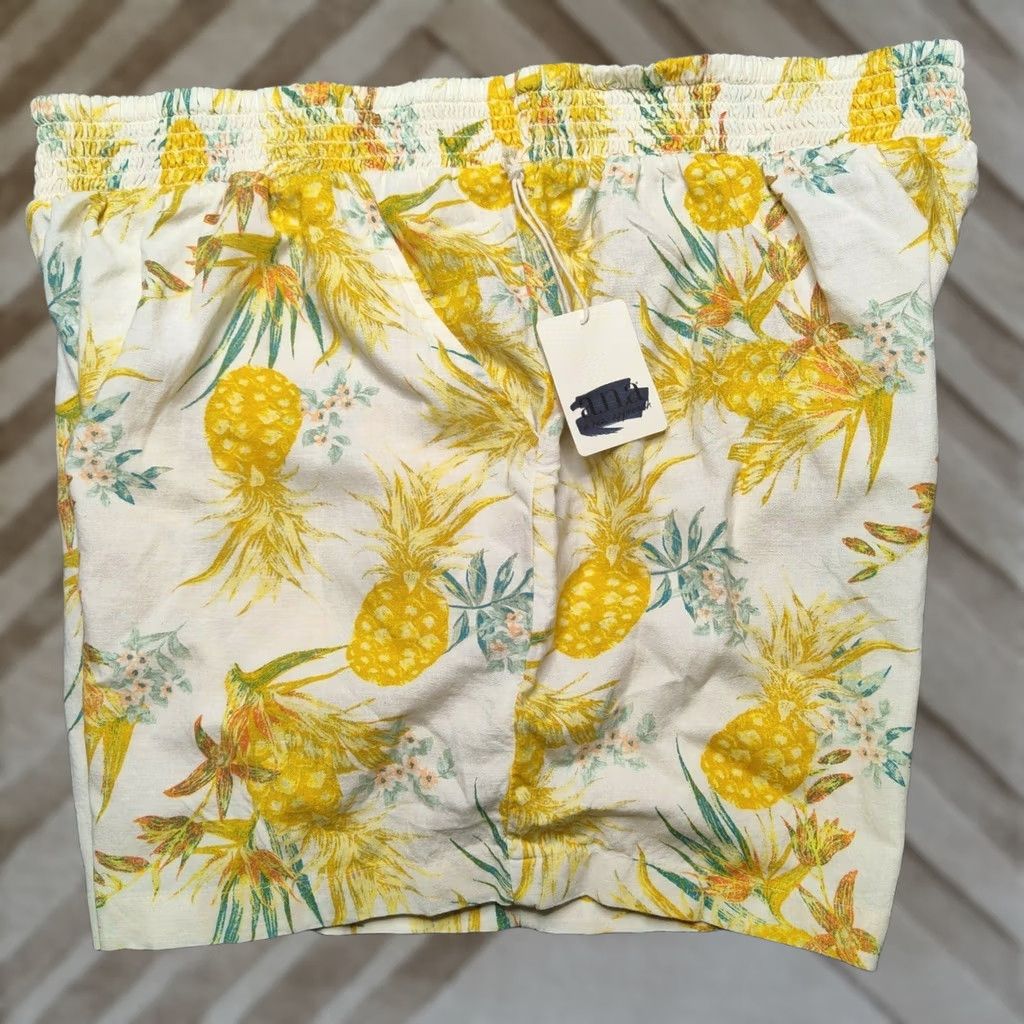 Vintage ANA Women 2XL Allover Pineapple Print Rayon Linen Blend Pull-On Shorts NEW Size 40" / US 18 - 1 Thumbnail
