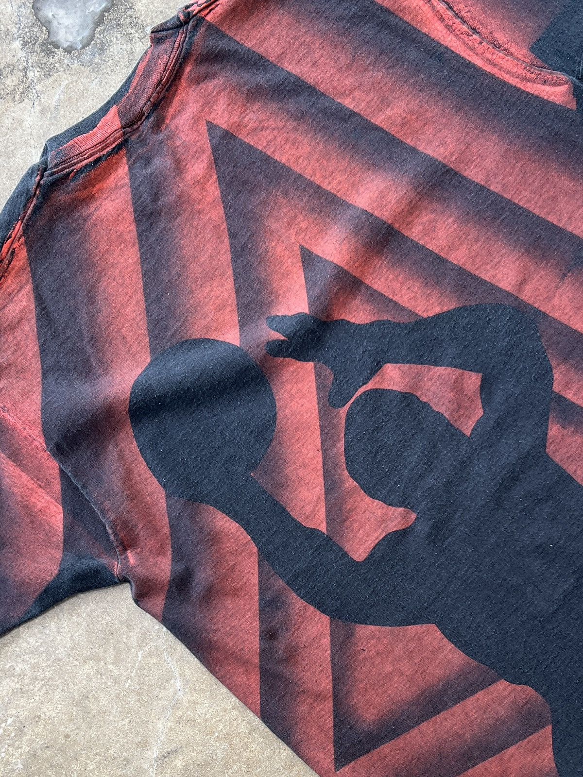 Vintage Vintage 90s Chicago Bulls Basketball Boot Shadow Tee XL Size US XL / EU 56 / 4 - 4 Thumbnail