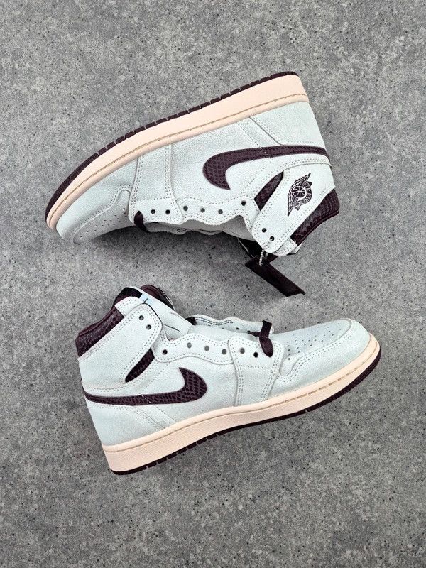 Jordan Brand Nike Air Jordan 1 Retro Hi Og A Ma Maniere Sneakers Size 42 Size US 8.5 / EU 41-42 - 1 Thumbnail