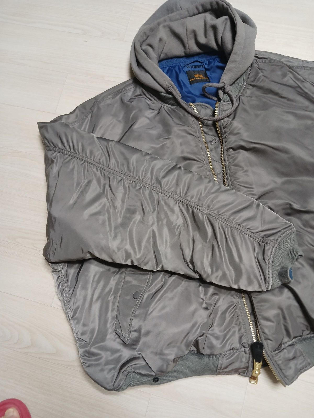 Vetements S Vetements alpha ss17 reversible oversized bomber jacket Size US M / EU 48-50 / 2 - 2 Thumbnail