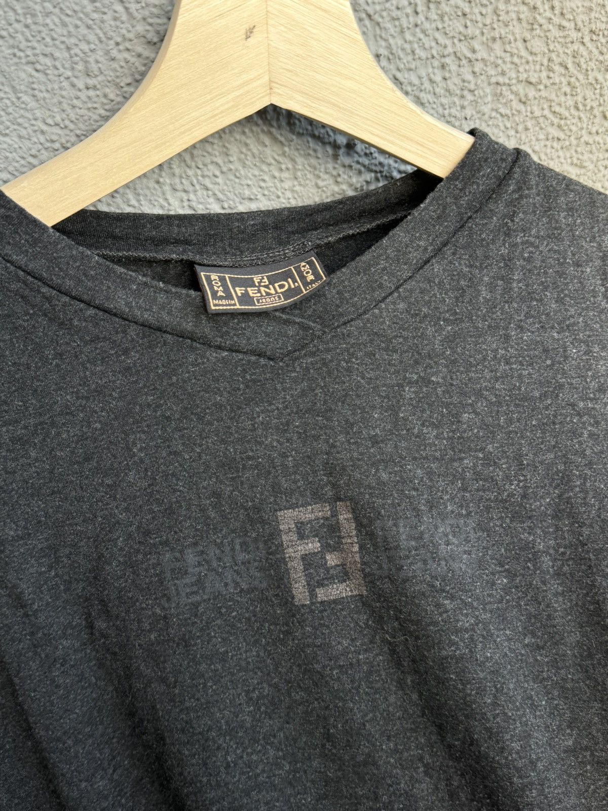 Fendi × Vintage 80s Fendi Vintage Central Logo T-shirt Size S / US 4 / IT 40 - 5 Thumbnail