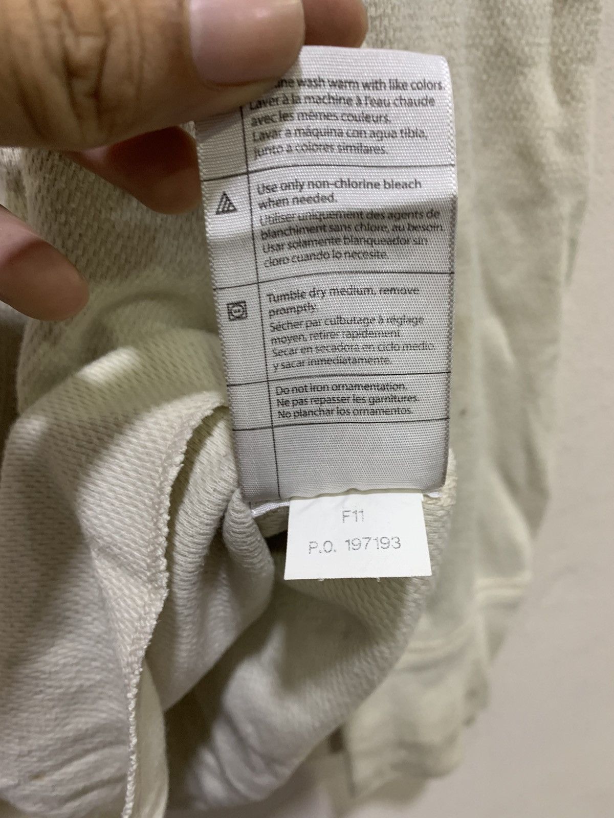 Carhartt Carhartt Thrahed Long Sleeve Tee Shirt Size US XL / EU 56 / 4 - 8 Thumbnail