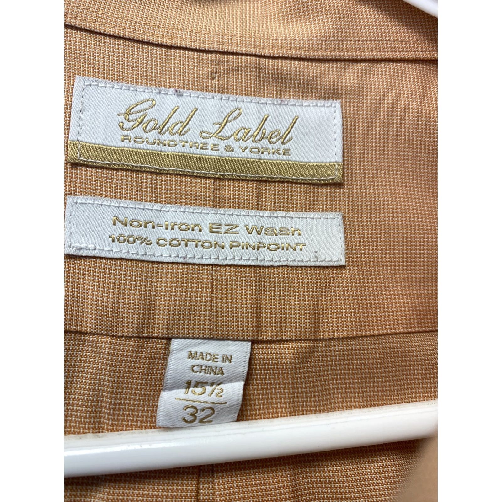 Roundtree & Yorke VINTAGE Roundtree & Yorke Gold Label Mens Dress Shirt Size 15.5-32 Peach Solid Business Casual Slim Fit Size 40R - 4 Thumbnail