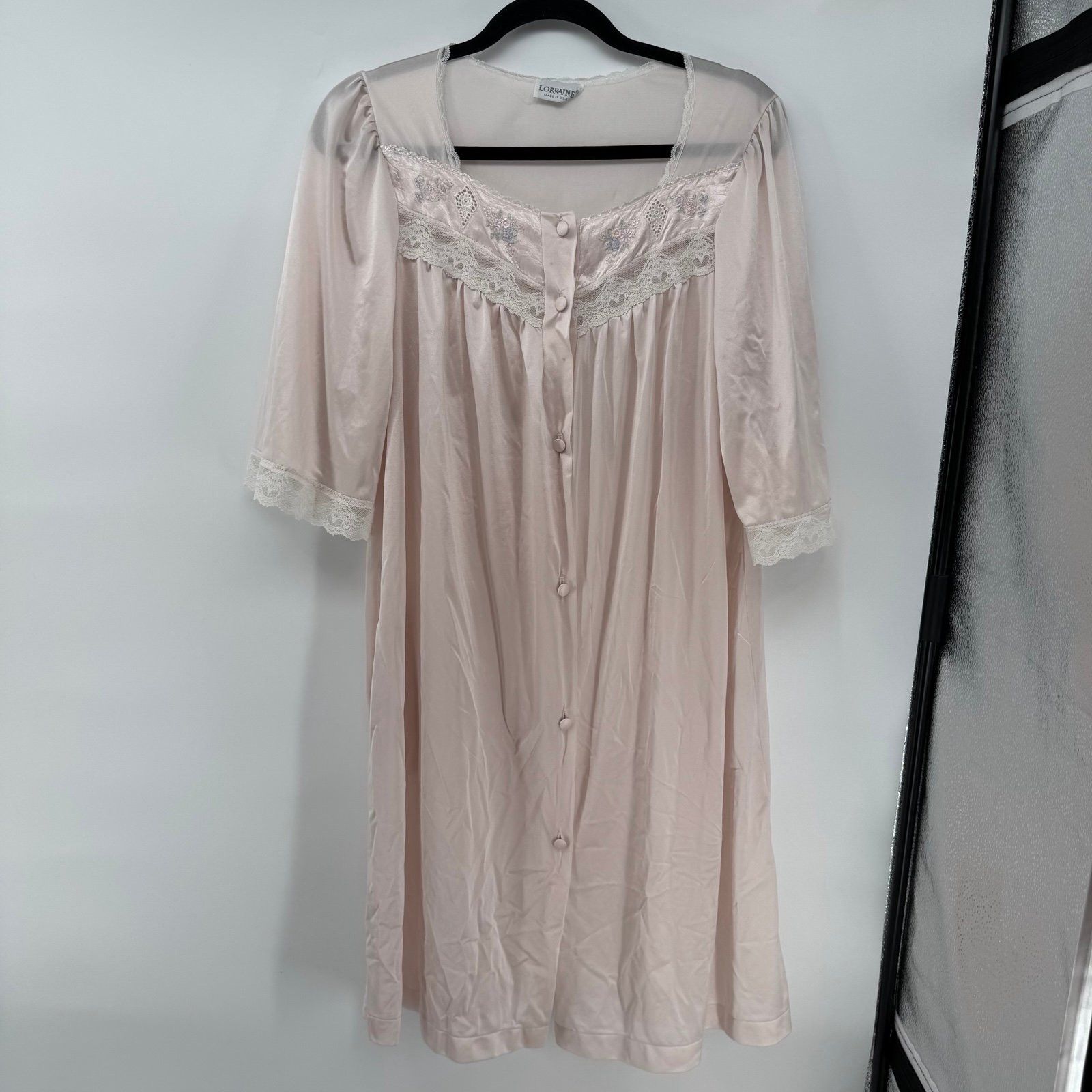Other Vintage Lorraine Nightgown Pink Lace Button Front Made in U Size L / US 10 / IT 46 - 1 Thumbnail