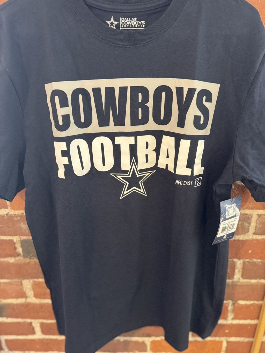 NFL Dallas Cowboys Blue T-shirt Men Sz L NEW WITH TAGS Size US L / EU 52-54 / 3 - 1 Thumbnail