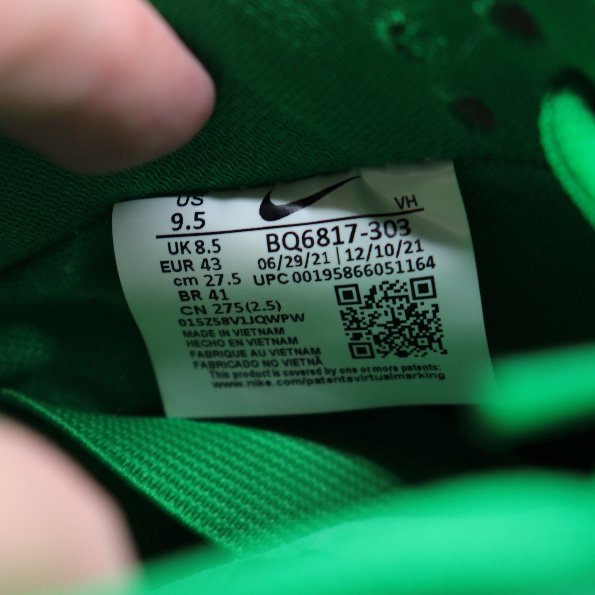 Nike Nike SB Dunk Low St. Patrick's Day 2022 Size 9.5 Used Size US 9.5 / EU 42-43 - 8 Thumbnail
