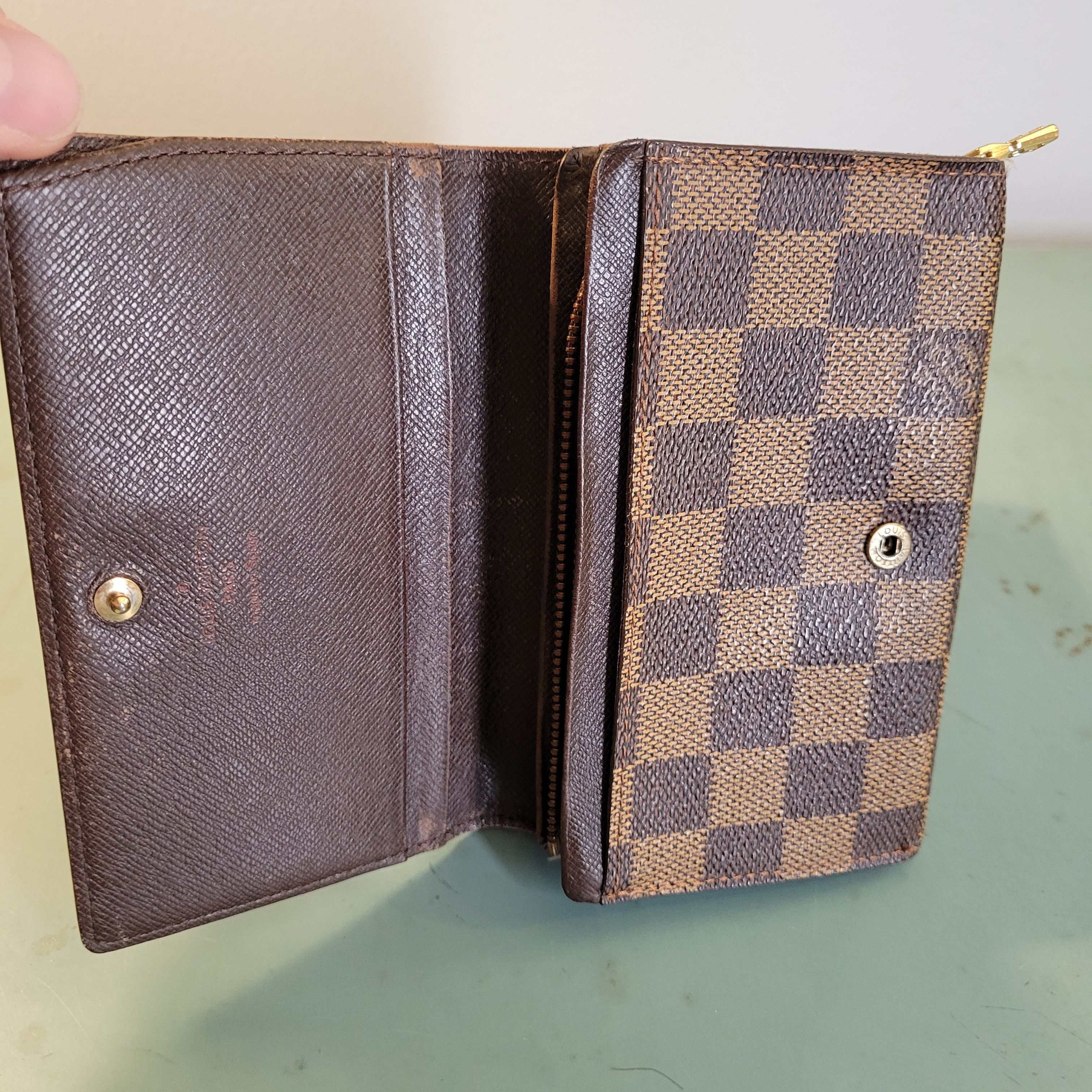 Louis Vuitton LV Damier Ebene Compact Long Wallet Size ONE SIZE - 11 Thumbnail