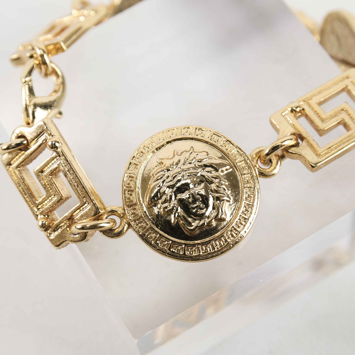 Versace Vintage Gianni Versace Medusa Head Coin Bracelet Size ONE SIZE - 7 Thumbnail